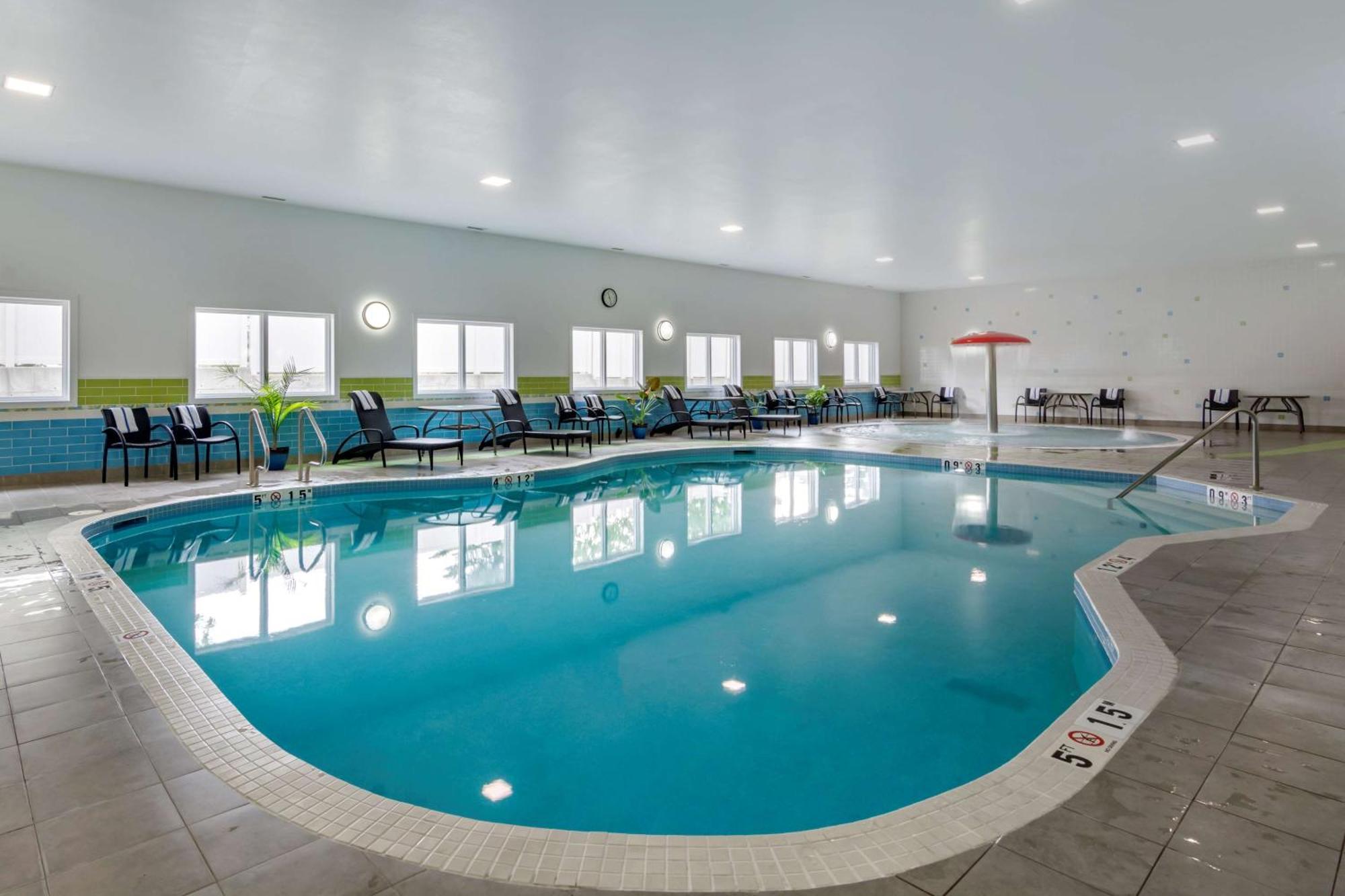 Hampton Inn & Suites Edmonton/West Kültér fotó