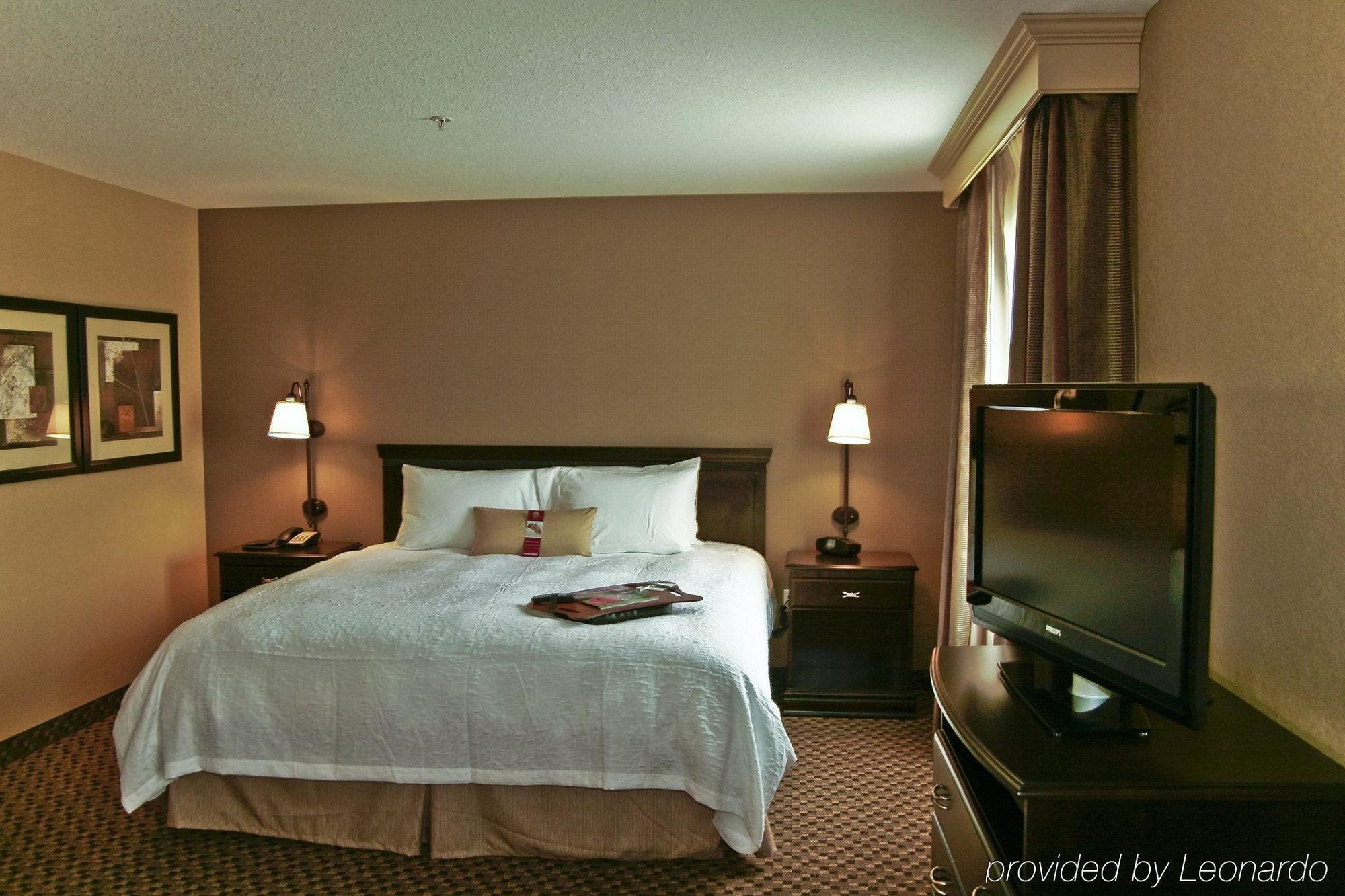 Hampton Inn & Suites Edmonton/West Szoba fotó