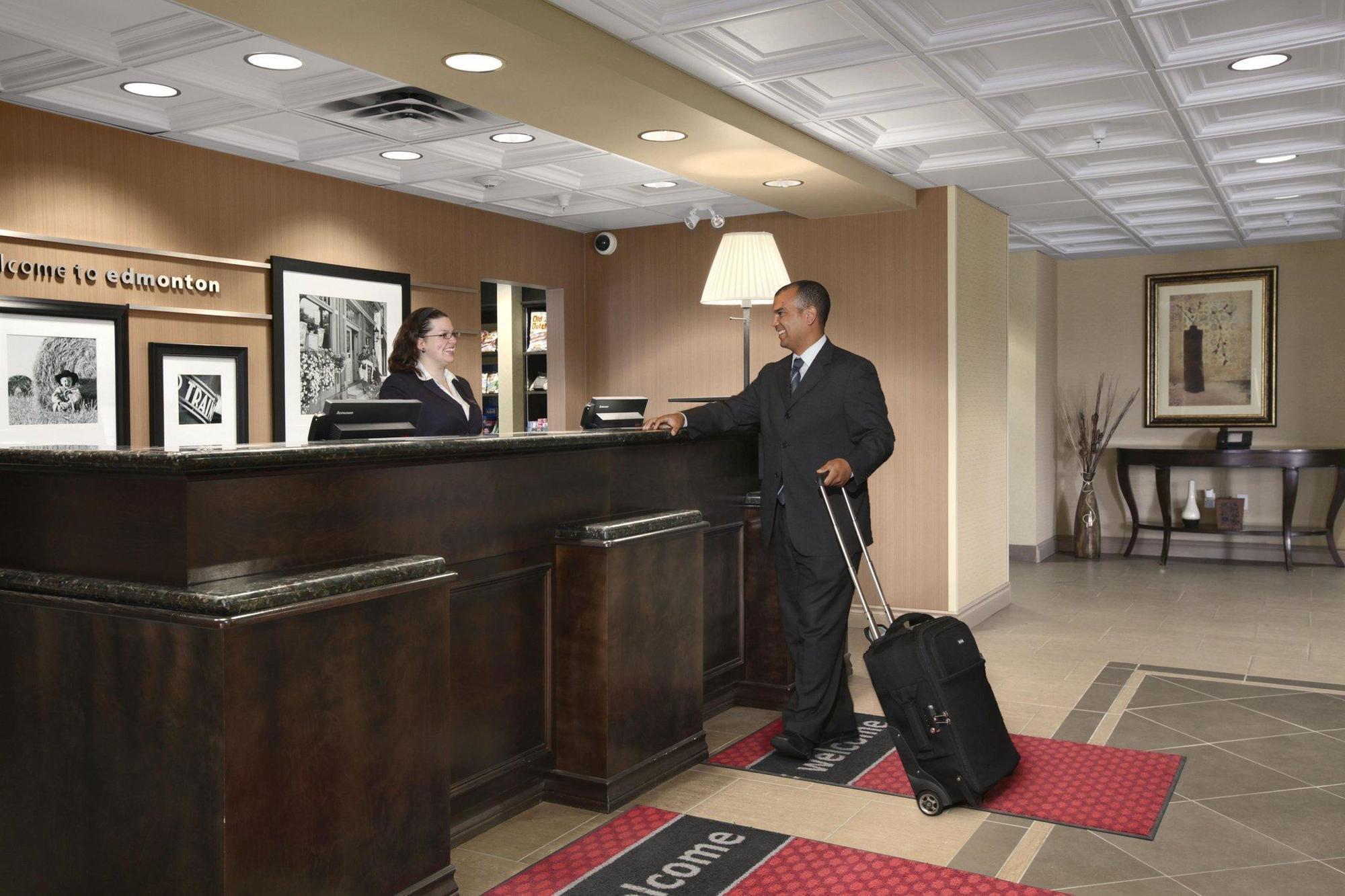 Hampton Inn & Suites Edmonton/West Kültér fotó