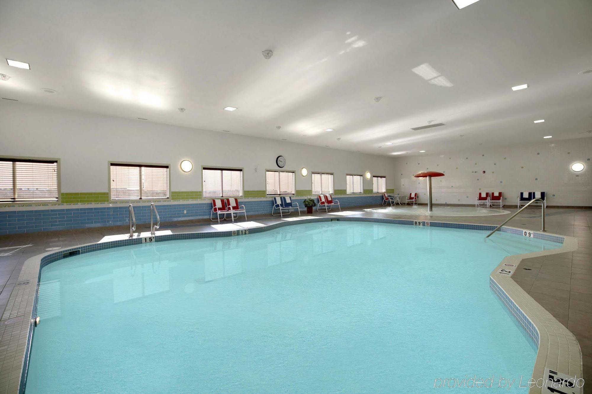 Hampton Inn & Suites Edmonton/West Kültér fotó