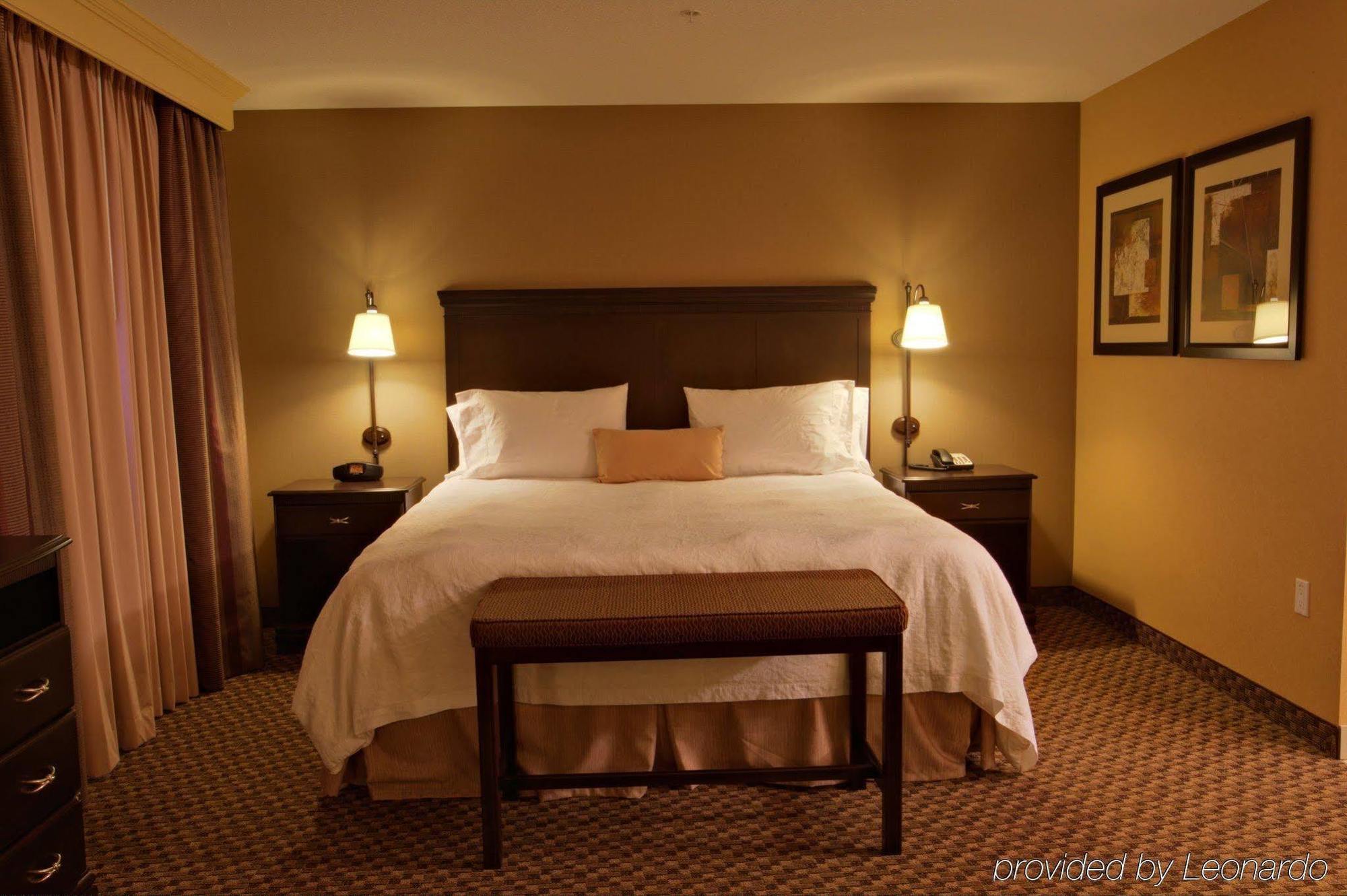 Hampton Inn & Suites Edmonton/West Szoba fotó